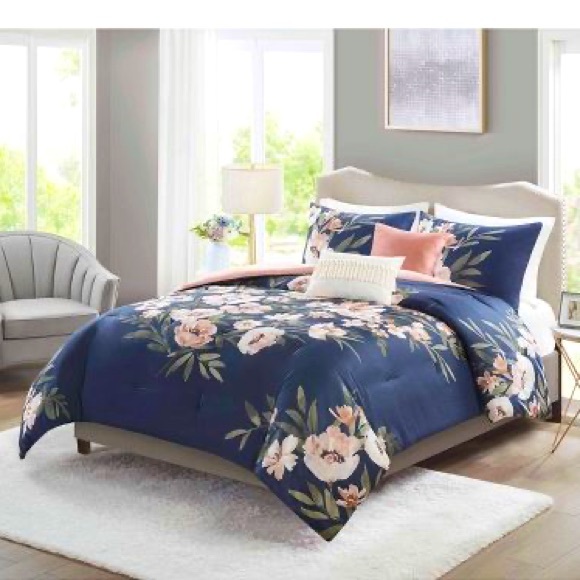Leilani Other - New Leilani Floral Print Comforter Bedding Set Navy/Blush